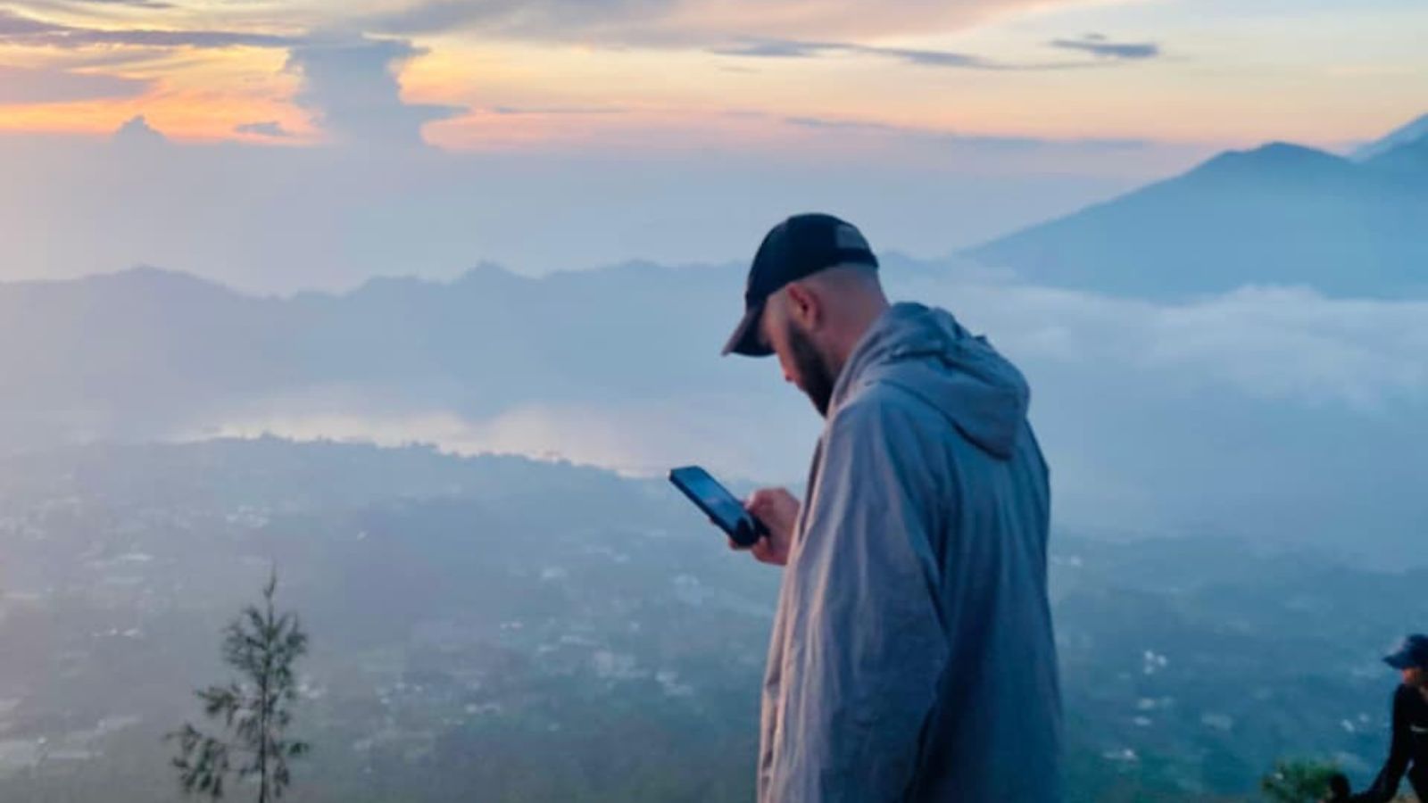 mount-batur-sunrise-trekking.jpg